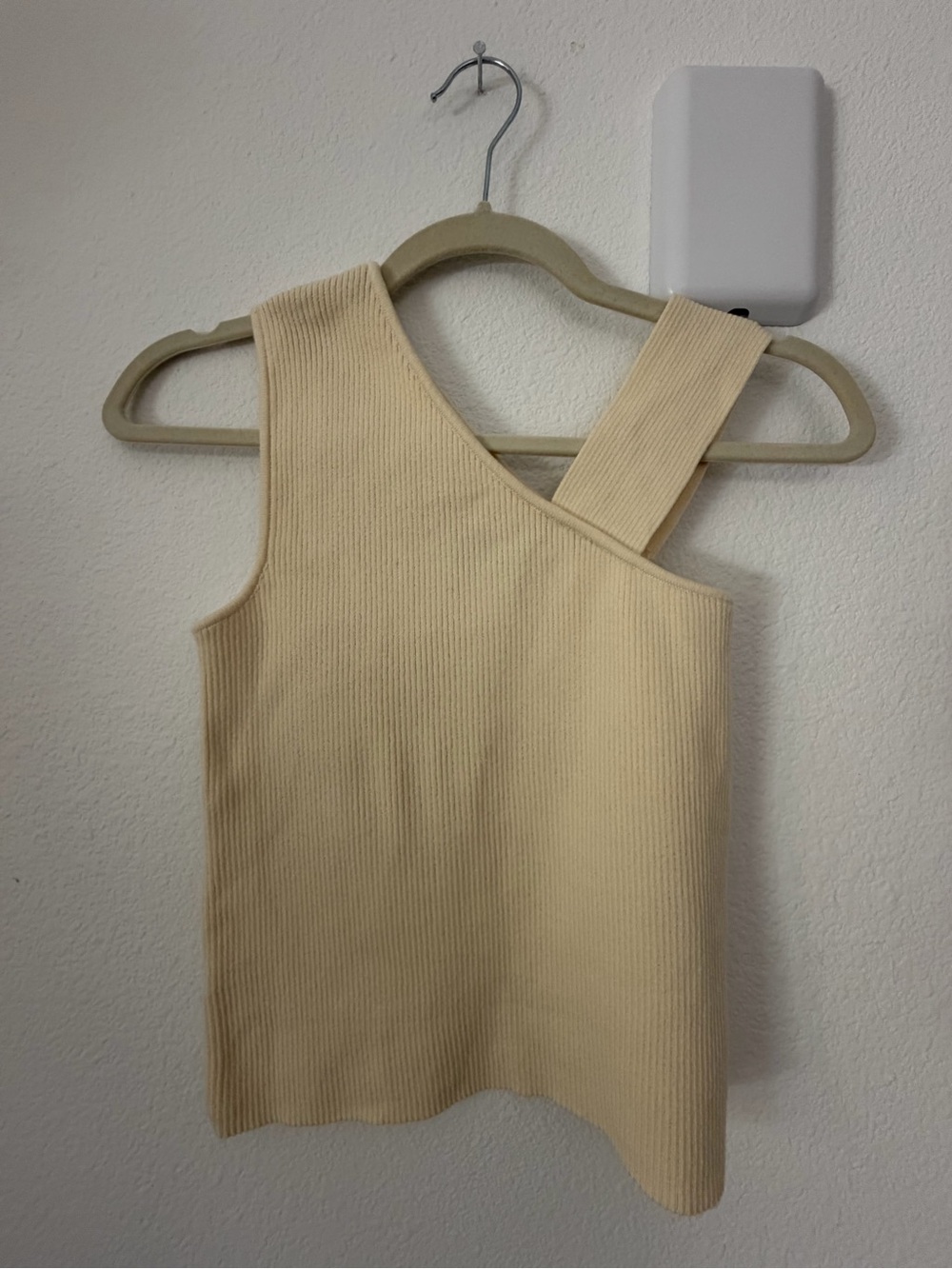 DSTLD One-Shoulder Ribbed Tank Top - Cream